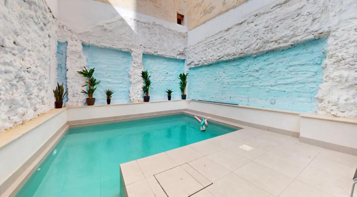 Apartamentos Breton 17 Suite Familiar Alicante Esterno foto
